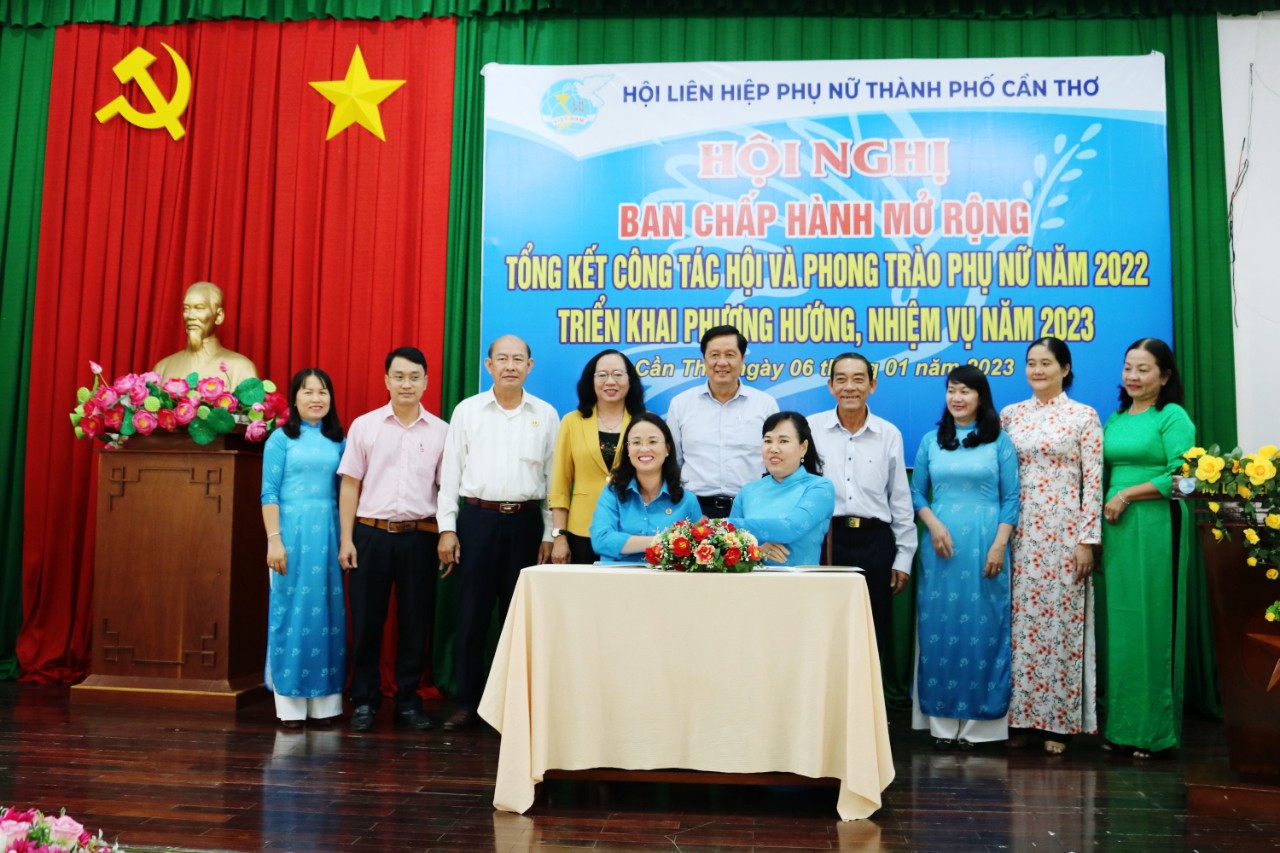 LIÊN ĐOÀN LAO ĐỘNG THÀNH PHỐ CẦN THƠ KÝ KẾT CHƯƠNG TRÌNH PHỐI HỢP VỚI HỘI LIÊN HIỆP PHỤ NỮ THÀNH PHỐ CẦN THƠ, GIAI ĐOẠN 2022-2027