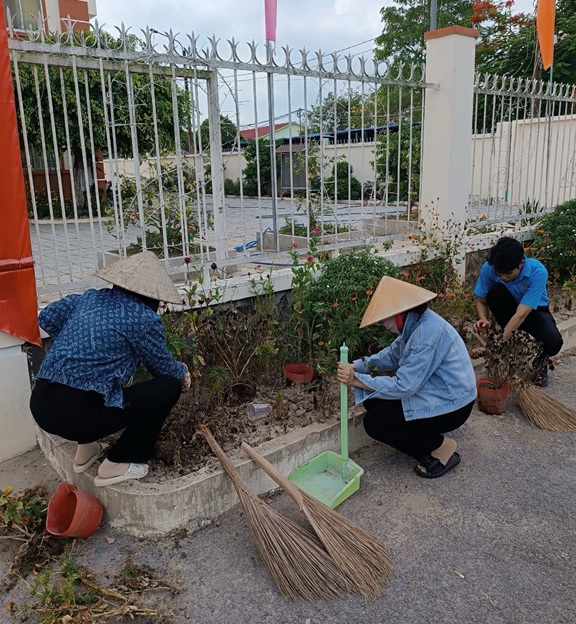 CÔNG ĐOÀN CƠ SỞ XÃ TÂN THẠNH XÂY DỰNG CƠ QUAN “XANH – SẠCH – ĐẸP” NHẰM CHÀO MỪNG CÁC NGÀY LỄ LỚN 30/4/2024 VÀ 01/5/2024