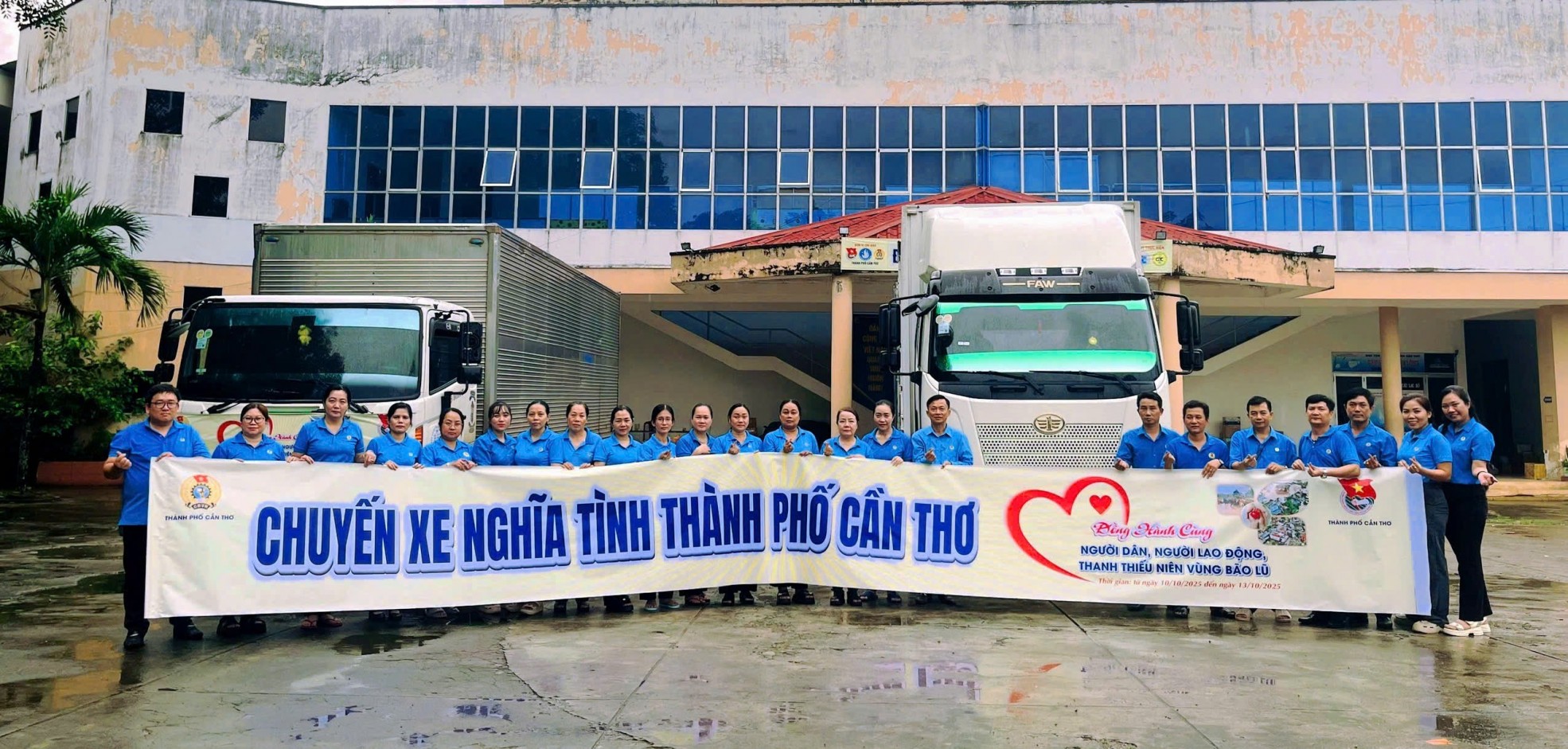 TỔ CHỨC “CHUYẾN XE NGHĨA TÌNH”  ỦNG HỘ ĐỒNG BÀO VÙNG LŨ TỈNH THÁI NGUYÊN.  