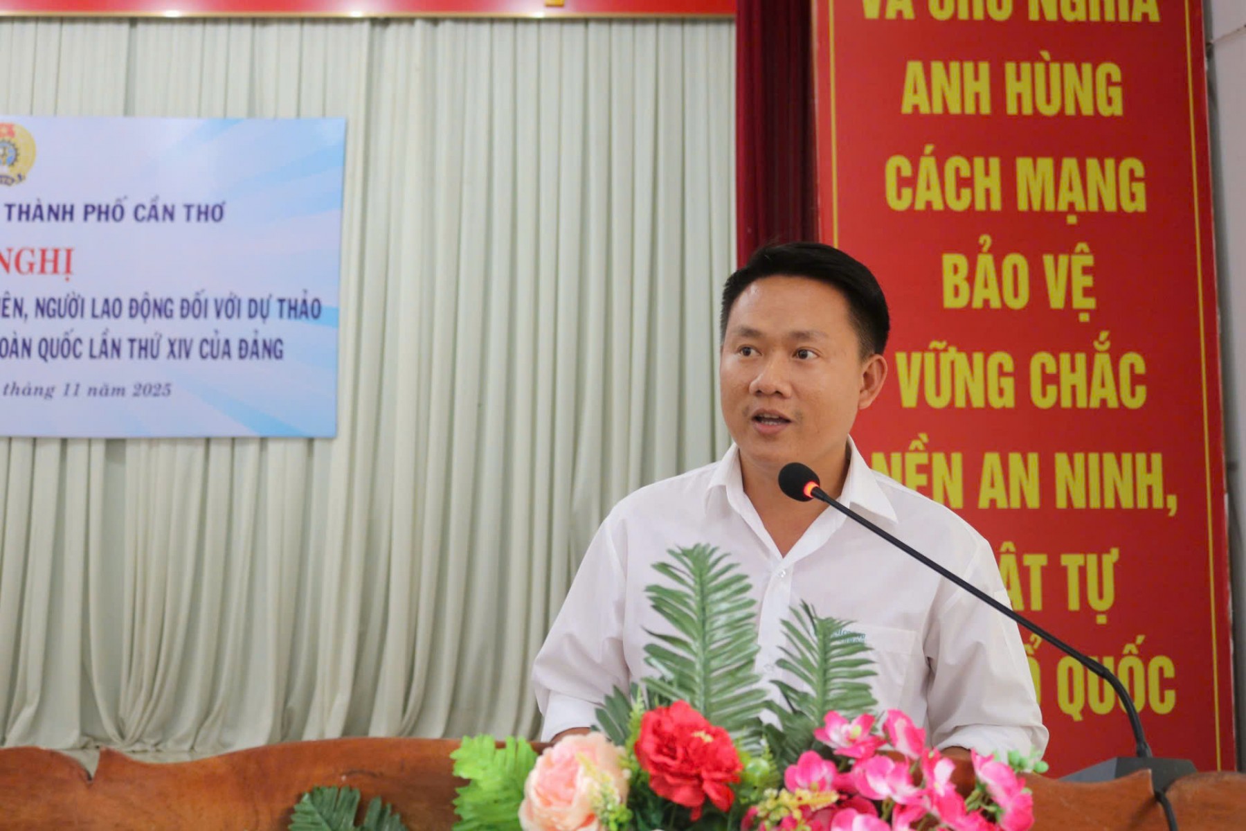 Đoàn viên, người lao động Cần Thơ góp ý hoàn thiện dự thảo văn kiện Đại hội XIV của Đảng