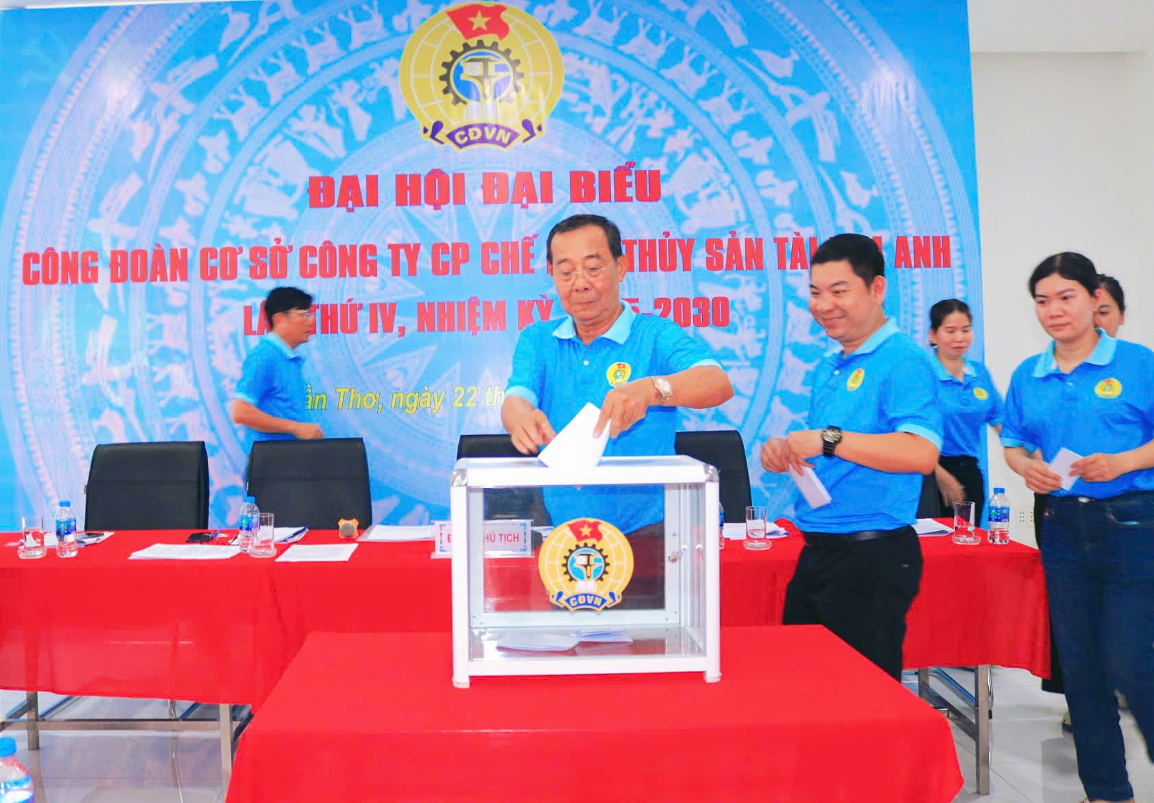 Ông Dương Việt Trung làm Chủ tịch Công đoàn Công ty Tài Kim Anh