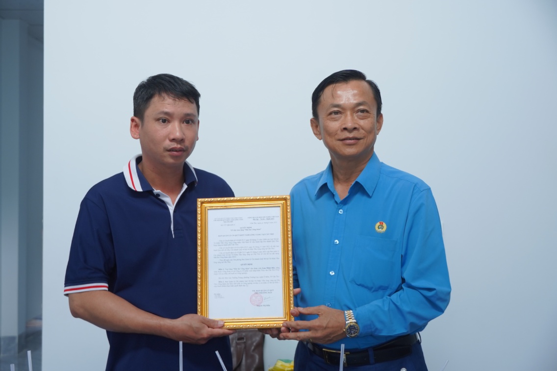 ​​​​Trao Mái ấm Công đoàn cho đoàn viên có hoàn cảnh khó khăn ở Cần Thơ