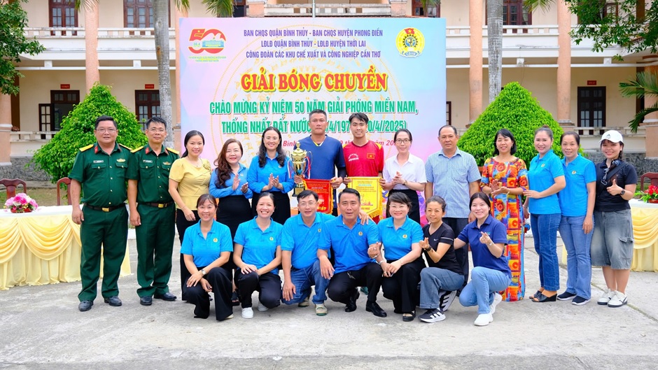 LIÊN ĐOÀN LAO ĐỘNG QUẬN BÌNH THỦY PHỐI HỢP VỚI BAN CHỈ HUY QUÂN SỰ QUẬN TỔ CHỨC GIẢI BÓNG CHUYỀN NAM CHÀO MỪNG CÁC NGÀY LỄ LỚN TRONG NĂM 2025