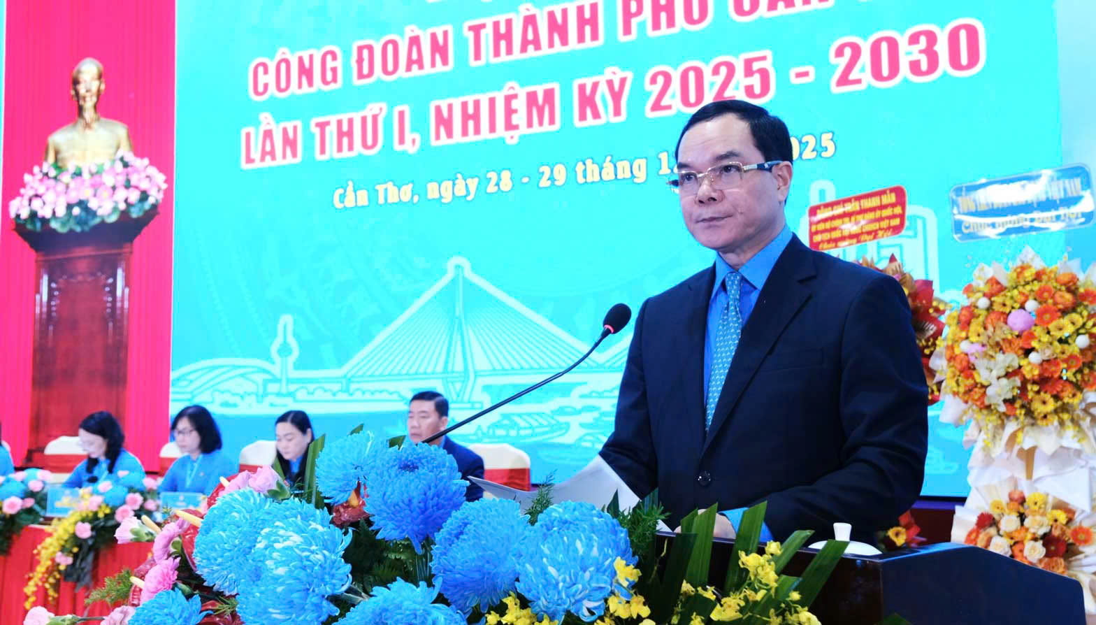 Hơn 125 tỉ đồng chăm lo đoàn viên Cần Thơ dịp Tết