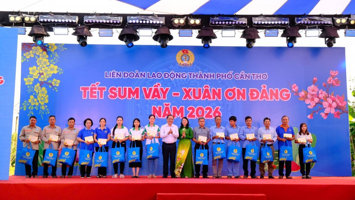 Từ bến nước Tây Đô đến những khu công nghiệp sáng đèn