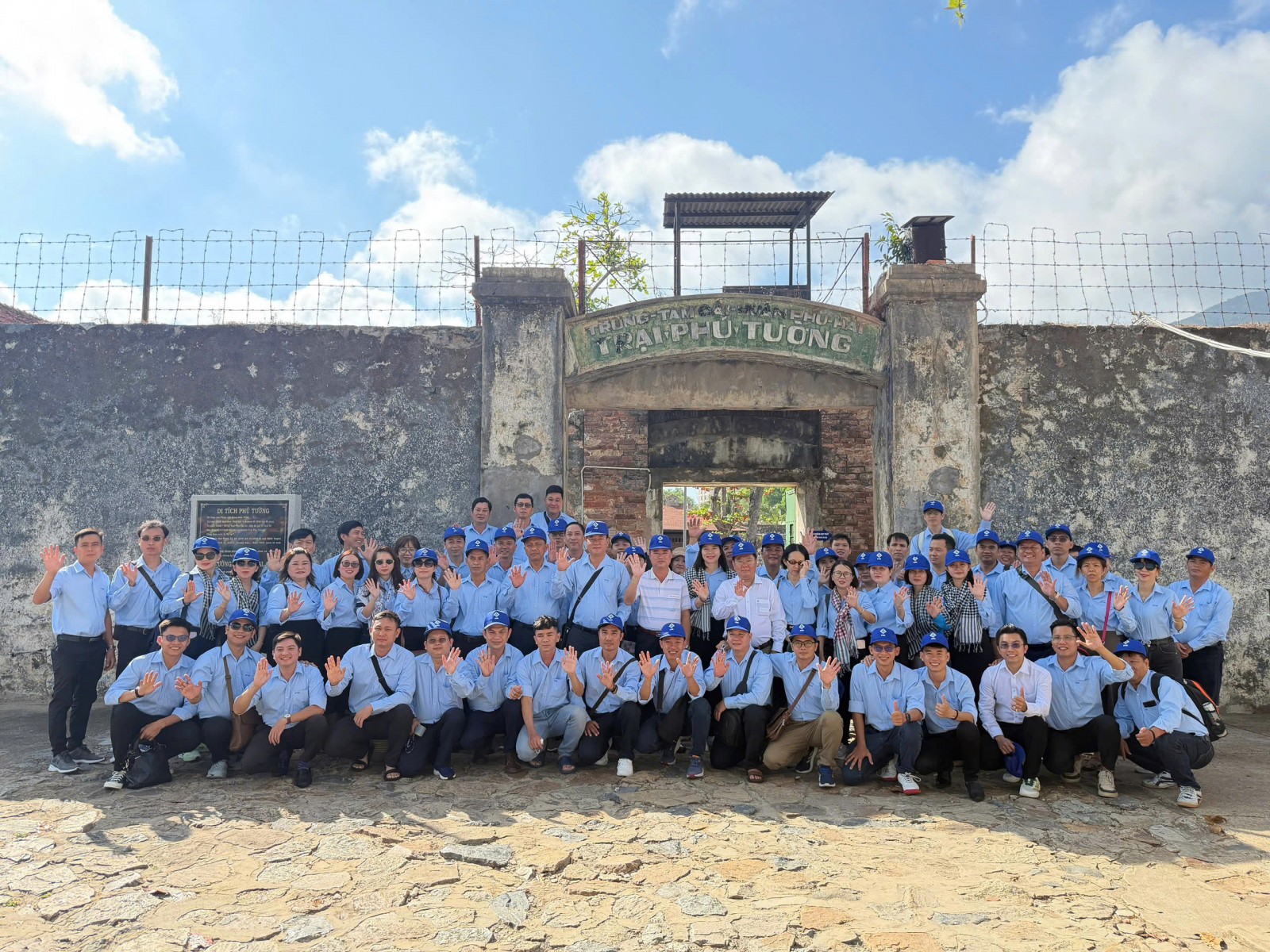 Công đoàn cơ sở Trường Cao đẳng nghề Cần Thơ: Hành trình về nguồn ý nghĩa tại Côn Đảo