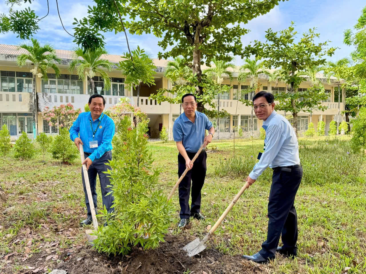 Công đoàn phối hợp tổ chức Lễ hội trồng cây, lan tỏa thông điệp sông xanh