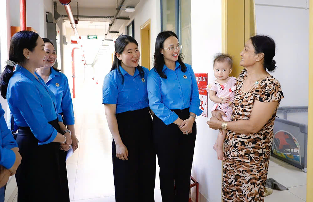 Xây dựng giai cấp công nhân hiện đại, lớn mạnh trong thời kỳ mới 