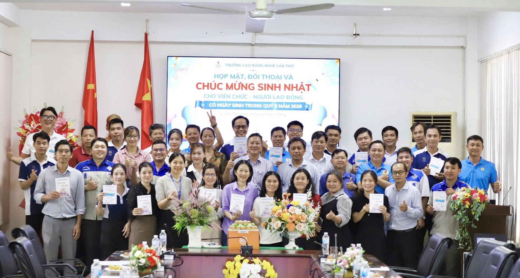 Gắn kết yêu thương qua chương trình “Họp mặt, đối thoại và chúc mừng sinh nhật quý II” tại CĐCS Trường Cao đẳng nghề Cần Thơ