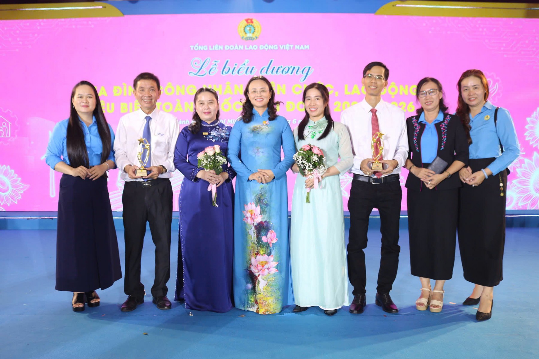 TP Cần Thơ có 2 gia đình công nhân, viên chức, lao động được biểu dương toàn quốc 