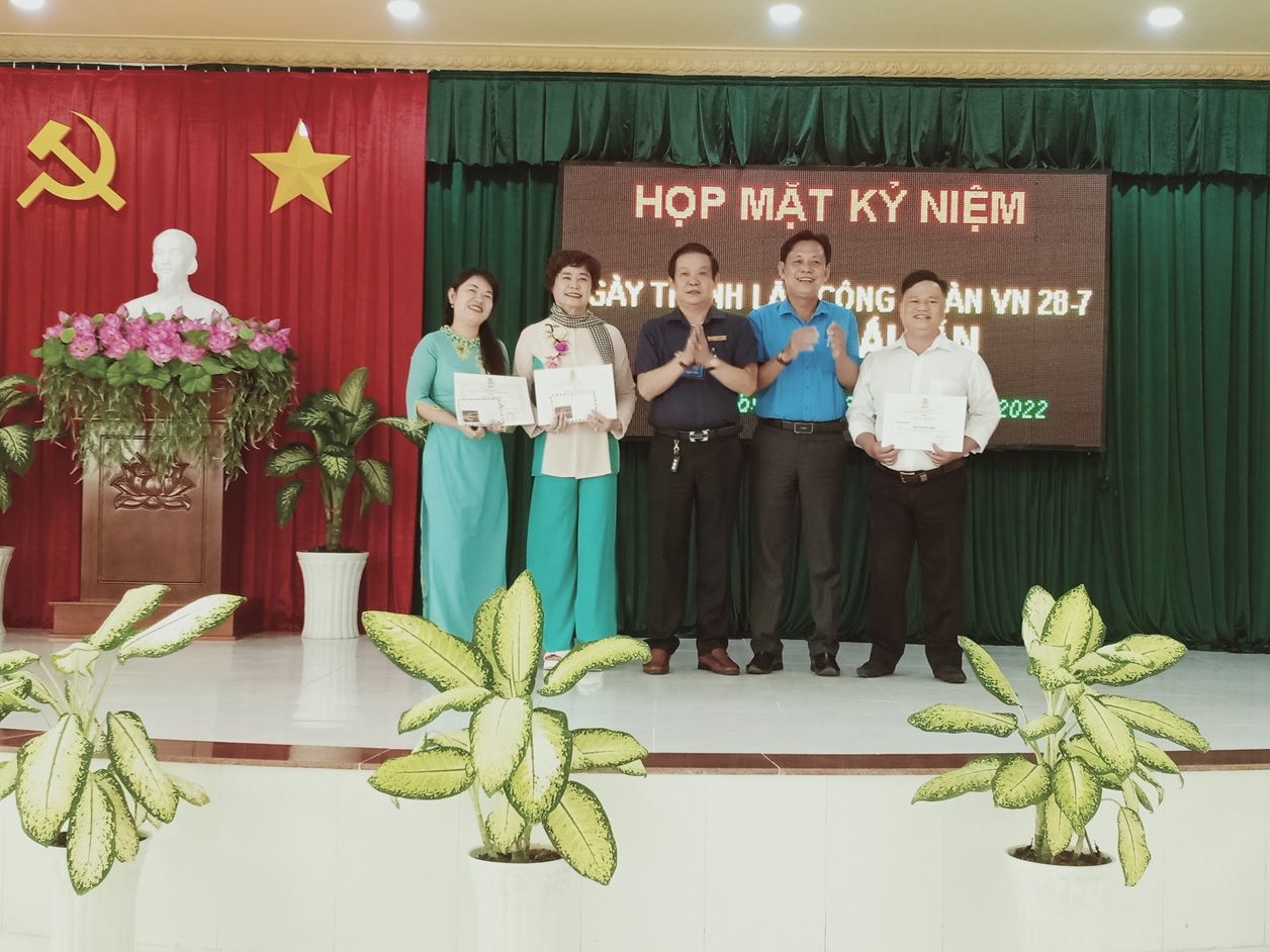 CĐCS BỆNH VIỆN ĐA KHOA QUẬN Ô MÔN TỔ CHỨC HỌP MẶT CÁN BỘ CÔNG ĐOÀN NHÂN KỶ NIỆM 93 NĂM NGÀY THÀNH LẬP CÔNG ĐOÀN VIỆT NAM ( 28/7/1929- 28/7/2022) VÀ HỘI THI “NẤU ĂN”