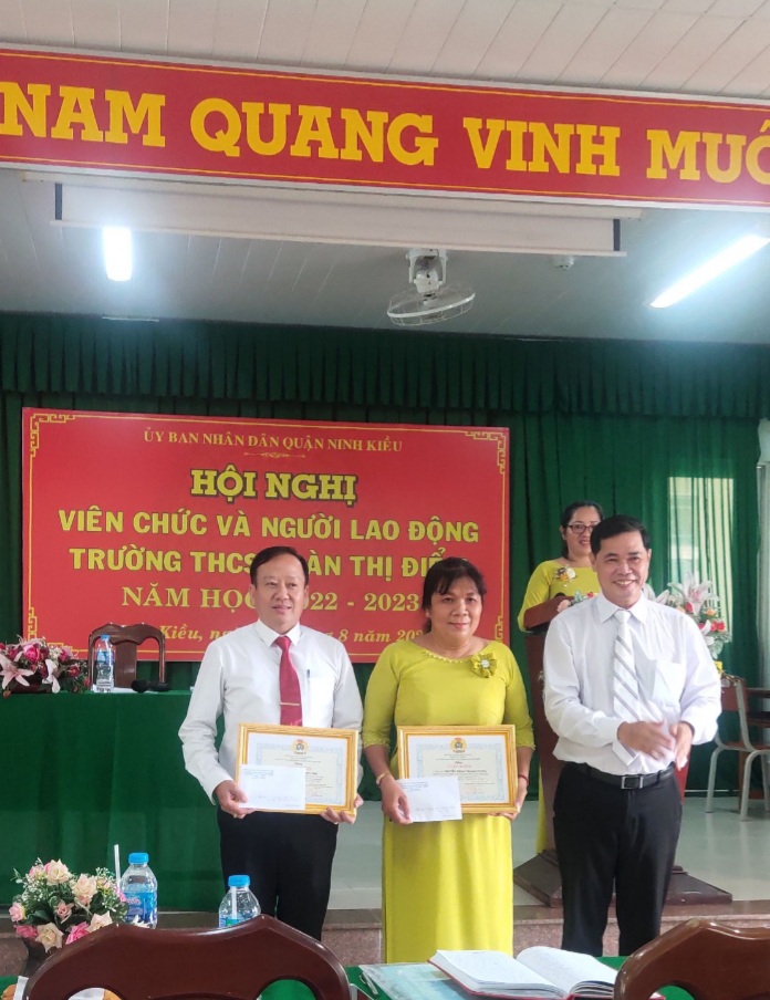 TRƯỜNG THCS ĐOÀN THỊ ĐIỂM TỔ CHỨC HỘI NGHỊ VIÊN CHỨC VÀ NGƯỜI LAO ĐỘNG NĂM HỌC 2022 – 2023