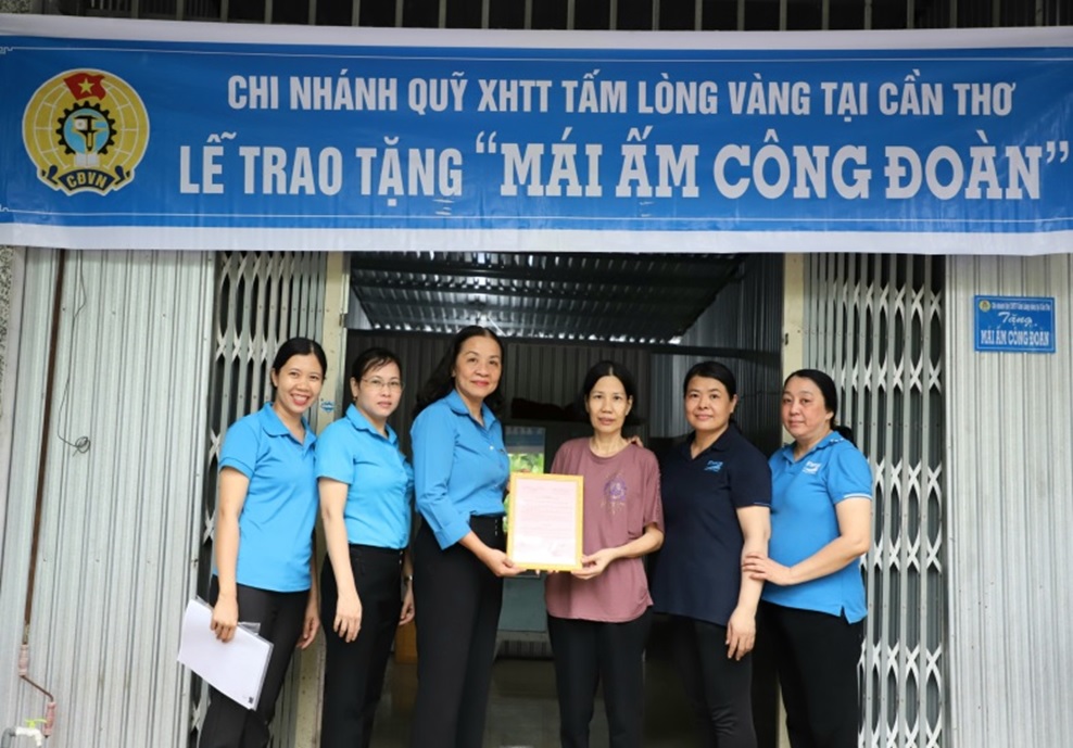 Công đoàn Các Khu Chế xuất và Công nghiệp tổ chức Lễ bàn giao “Mái ấm Công đoàn” cho đoàn viên tại CĐCS Công ty TNHH Công nghiệp thực phẩm Pataya Việt Nam