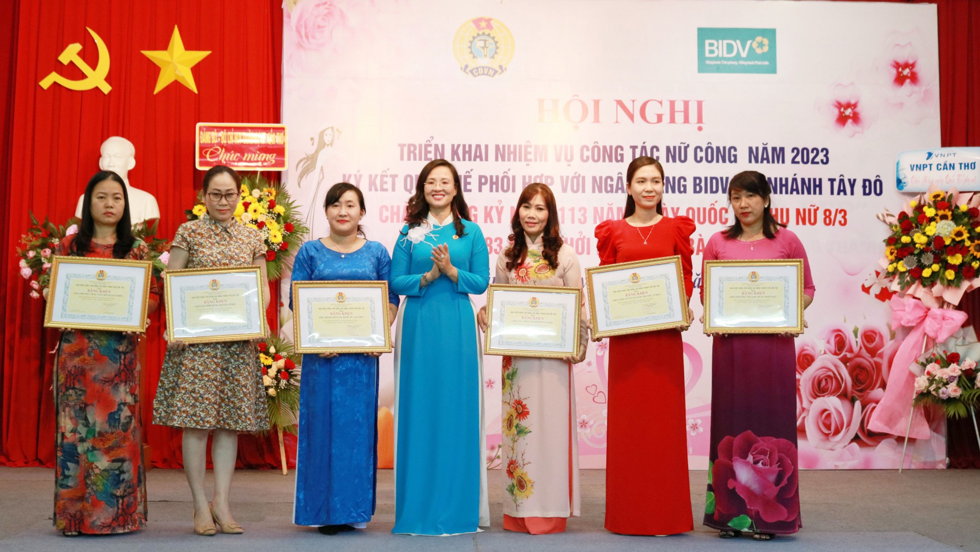 LIÊN ĐOÀN LAO ĐỘNG THÀNH PHỐ CẦN THƠ TỔ CHỨC HOẠT ĐỘNG CHÀO MỪNG NGÀY QUỐC TẾ PHỤ NỮ 8/3 NĂM 2023