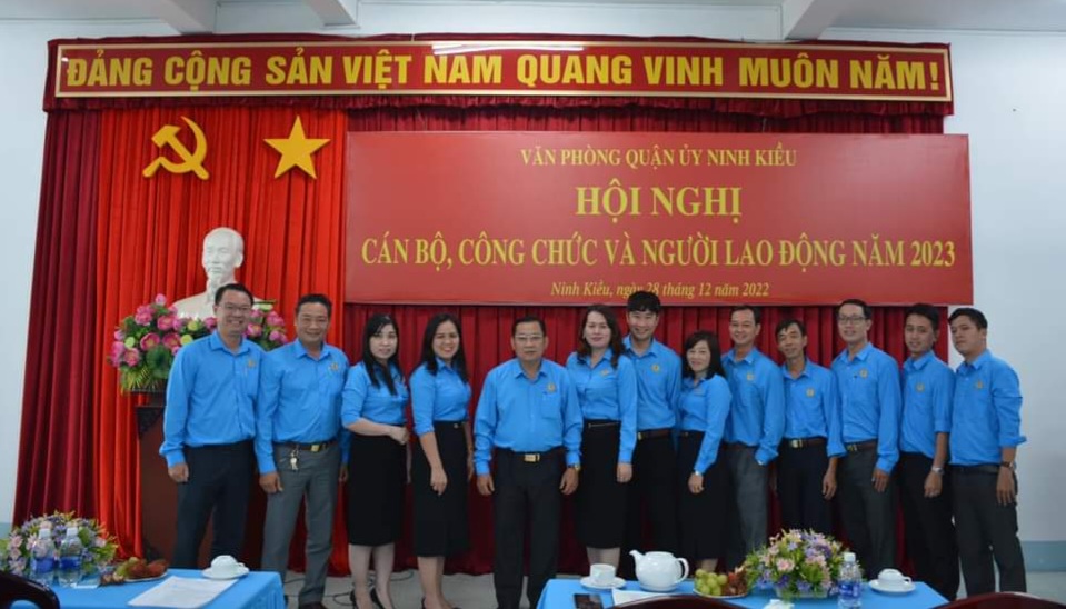 CÔNG ĐOÀN CƠ SỞ VĂN PHÒNG QUẬN ỦY NINH KIỀU TỔ CHỨC HỘI NGHỊ CÁN BỘ, CÔNG CHỨC, NGƯỜI LAO ĐỘNG NĂM 2023