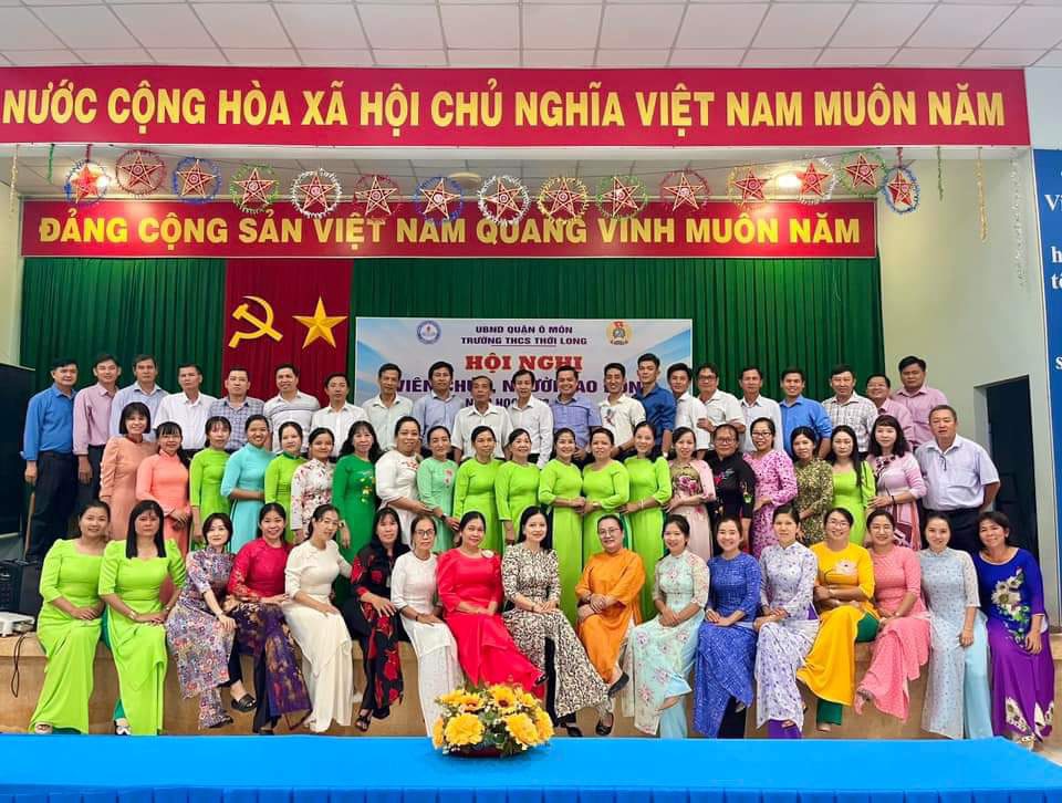 CÔNG ĐOÀN CƠ SỞ TRƯỜNG TRUNG HỌC CƠ SỞ THỚI LONG, QUẬN Ô MÔN TỔ CHỨC HỘI NGHỊ CÁN BỘ VIÊN CHỨC, NGƯỜI LAO ĐỘNG NĂM HỌC 2023 – 2024