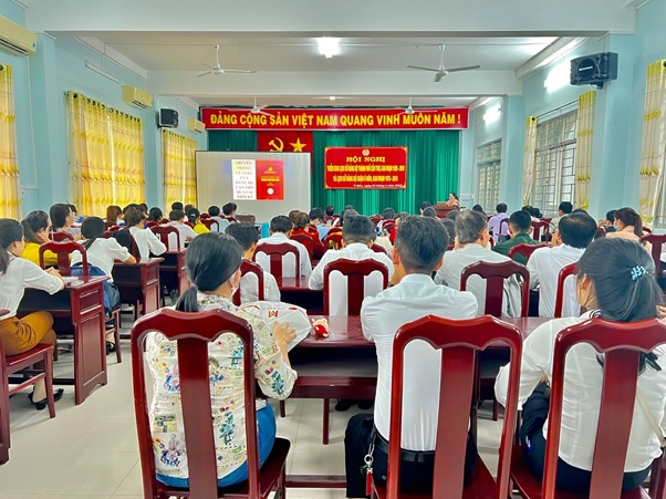 LIÊN ĐOÀN LAO ĐỘNG QUẬN Ô MÔN TỔ CHỨC TRIỂN KHAI, HỌC TẬP LỊCH SỬ ĐẢNG BỘ THÀNH PHỐ CẦN THƠ VÀ LỊCH SỬ ĐẢNG BỘ QUẬN Ô MÔN, GIAI ĐOẠN 1975 - 2015