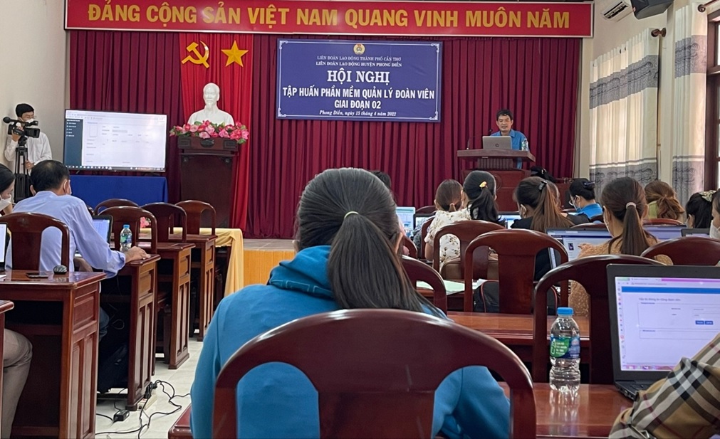 LIÊN ĐOÀN LAO ĐỘNG HUYỆN PHONG ĐIỀN TỔ CHỨC TẬP HUẤN PHẦN MỀM QUẢN LÝ ĐOÀN VIÊN, GIAI ĐOẠN 02