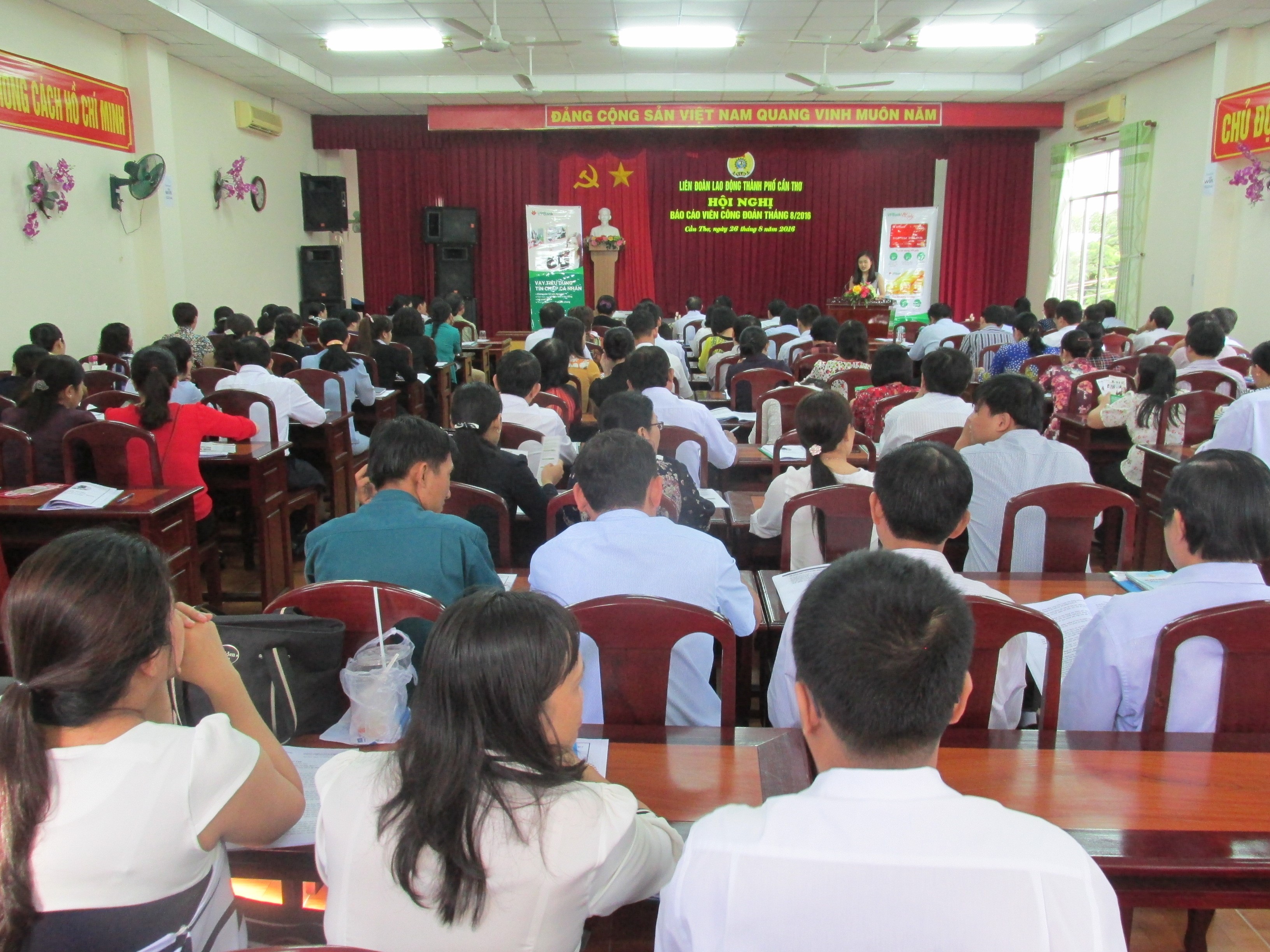 LIÊN ĐOÀN LAO ĐỘNG THÀNH PHỐ TỔ CHỨC HỘI NGHỊ BÁO CÁO VIÊN CÔNG ĐOÀN THÁNG 8/2016