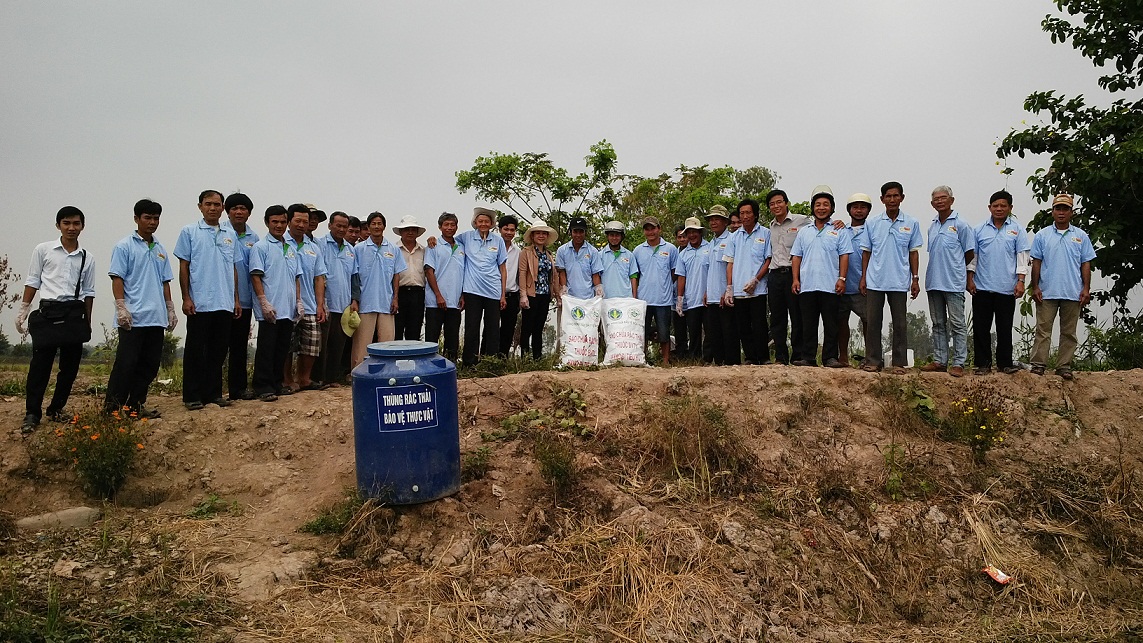 CĐCS PHÒNG KINH TẾ QUẬN THỐT NỐT CÙNG NÔNG DÂN BẢO VỆ MÔI TRƯỜNG