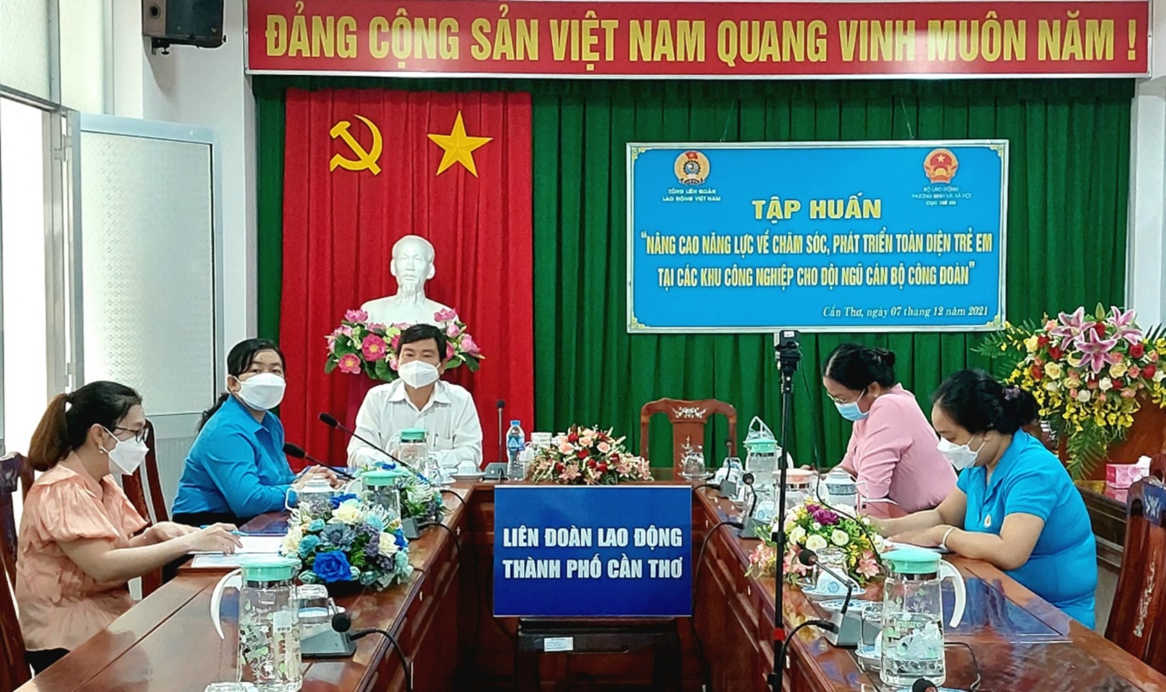 Tập huấn “Nâng cao năng lực về chăm sóc, phát triển toàn diện trẻ em tại các Khu Công nghiệp cho đội ngũ cán bộ công đoàn” năm 2022 
