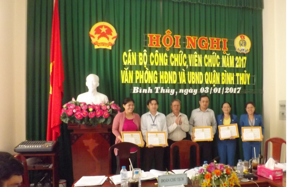 HỘI NGHỊ CÁN BỘ, CÔNG CHỨC, VIÊN CHỨC VĂN PHÒNG HĐND – UBND QUẬN BÌNH THỦY NĂM 2016