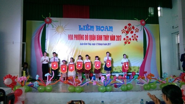 Liên hoan Hoa phượng đỏ quận Bình Thủy năm 2017