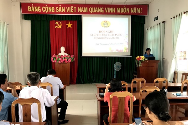 LIÊN ĐOÀN LAO ĐỘNG QUẬN BÌNH THỦY QUYẾT TÂM THỰC HIỆN CHỈ TIÊU THÀNH PHỐ GIAO NĂM 2021