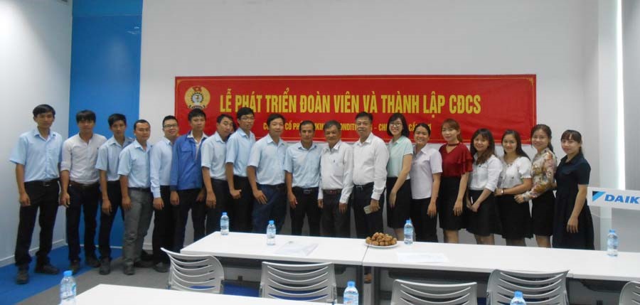 LIÊN ĐOÀN LAO ĐỘNG QUẬN CÁI RĂNG TỔ CHỨC LỄ KẾT NẠP ĐOÀN VIÊN VÀ THÀNH LẬP CÔNG ĐOÀN CƠ SỞ CHI NHÁNH CẦN THƠ - CÔNG TY CỔ PHẦN DAIKIN AIR CONDITIONING (VIỆT NAM) 