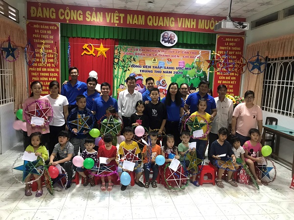 CÔNG ĐOÀN CƠ SỞ SỞ LAO ĐỘNG THƯƠNG BINH VÀ XÃ HỘI VÀ CHI ĐOÀN CƠ SỞ CAI NGHIỆN MA TÚY TPCT TỔ CHỨC TẾT TRUNG THU NĂM 2020 VỚI CHỦ ĐỀ “LỒNG ĐÈN THẮP SÁNG ƯỚC MƠ”