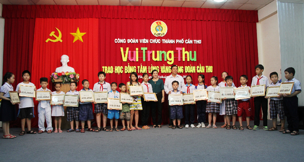 CÔNG ĐOÀN VIÊN CHỨC THÀNH PHỐ CẦN THƠ HỌP MẶT VUI TẾT TRUNG THU 2015