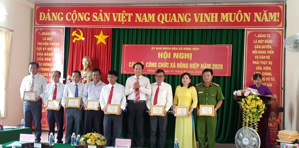 CƠ QUAN, DOANH NGHIỆP TRÊN ĐỊA BÀN TỔ CHỨC THÀNH CÔNG HỘI NGHỊ CÁN BỘ CÔNG CHỨC, VIÊN CHỨC, HỘI NGHỊ NGƯỜI LAO ĐỘNG NĂM 2020