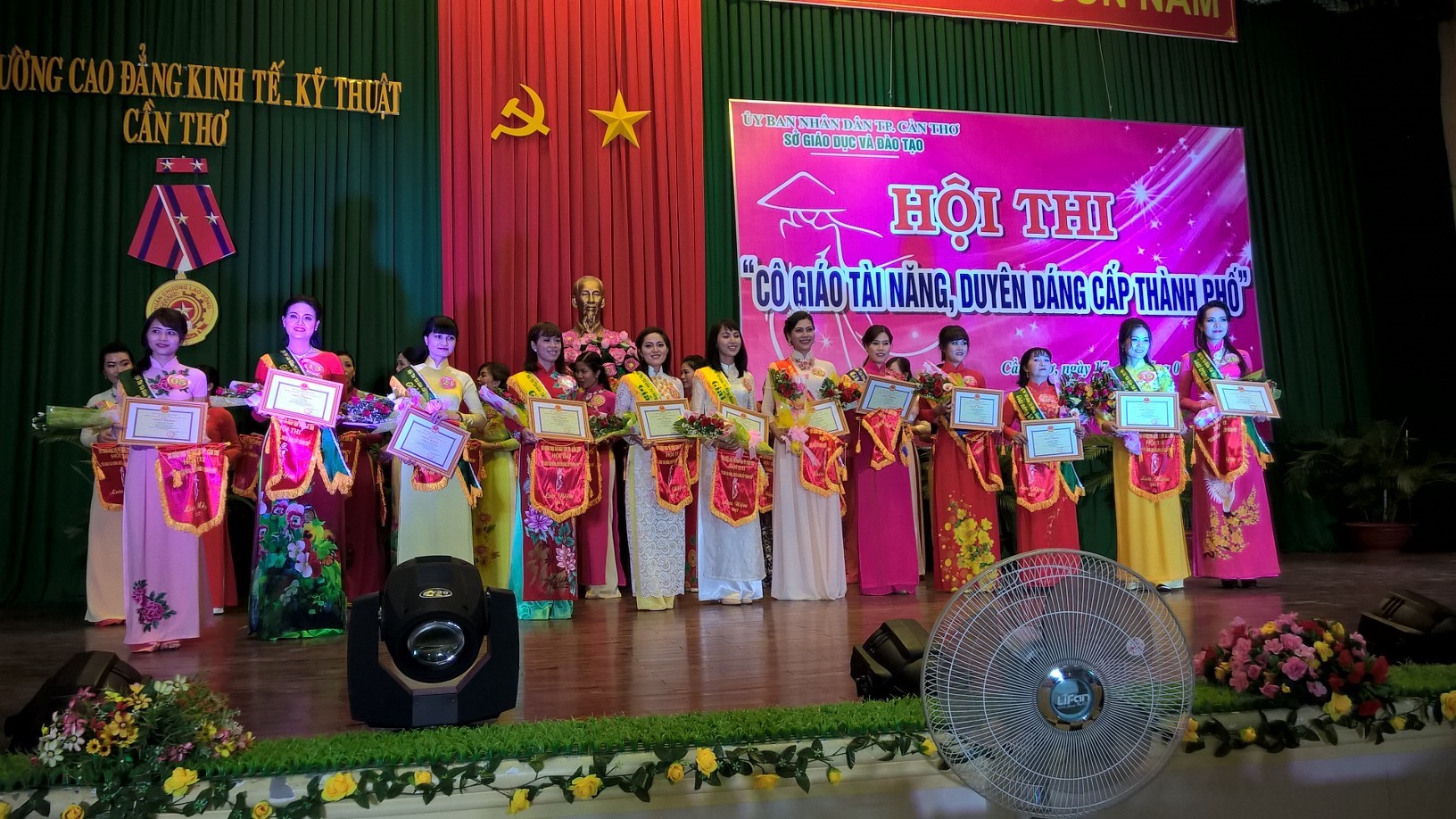 SỞ GIÁO DỤC VÀ ĐÀO TẠO THÀNH PHỐ CẦN THƠ TỔ CHỨC HỘI THI CÔ GIÁO TÀI NĂNG, DUYÊN DÁNG  THÀNH PHỐ CẦN THƠ NĂM 2017