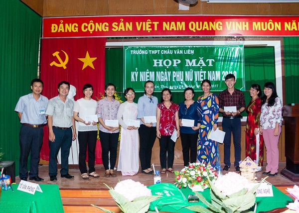 HỌP MẶT NGÀY PHỤ NỮ VIỆT NAM 20/10/2017 TRƯỜNG THPT CHÂU VĂN LIÊM, THÀNH PHỐ CẦN THƠ