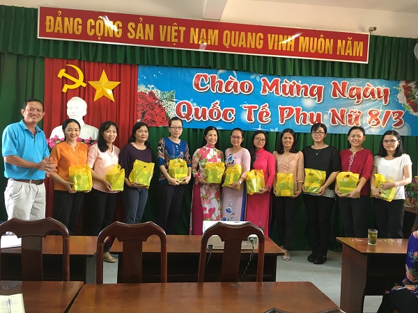 HOẠT ĐỘNG CỦA BAN NỮ CÔNG TRƯỜNG THPT NGUYỄN VIỆT HỒNG KỶ NIỆM 109 NĂM NGÀY QUỐC TẾ PHỤ NỮ 8 – 3 VÀ 1979 NĂM CUỘC KHỞI NGHĨA HAI BÀ TRƯNG