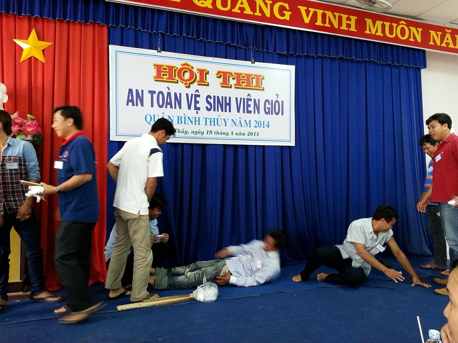 LIÊN ĐOÀN LAO ĐỘNG QUẬN BÌNH THỦY TỔ CHỨC HỘI THI AN TOÀN VỆ SINH VIÊN GIỎI NĂM 2014