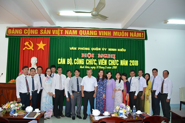 CÔNG ĐOÀN CƠ SỞ VĂN PHÒNG QUẬN ỦY NINH KIỀU  TỔ CHỨC HỘI NGHỊ CÁN BỘ, CÔNG CHỨC, VIÊN CHỨC NĂM 2018