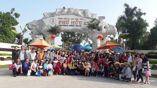 CÔNG ĐOÀN CƠ SỞ TRƯỜNG TIỂU HỌC NGÔ QUYỀN TỔ CHỨC CHUYẾN THAM QUAN DÃ NGOẠI VỀ NGUỒN