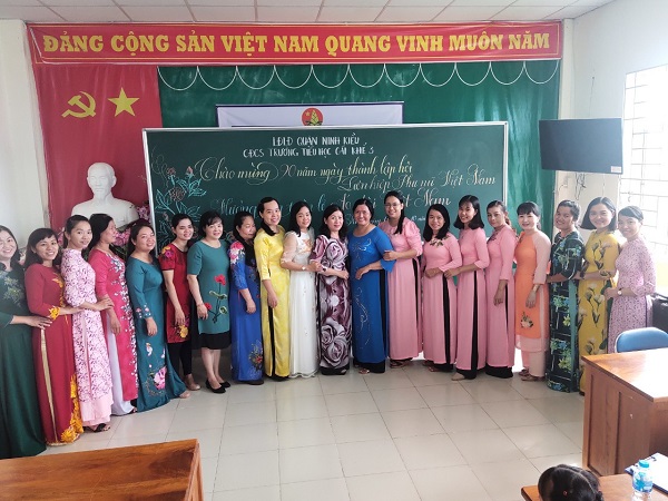 CÔNG ĐOÀN CƠ SỞ TRƯỜNG TIỂU HỌC CÁI KHỂ 3 TỔ CHỨC HỌP MẶT CHÀO MỪNG 90 NĂM NGÀY THÀNH LẬP HỘI LIÊN HIỆP PHỤ NỮ VIỆT NAM (20/10/1930 -20/10/2020) VÀ NGÀY PHỤ NỮ VIỆT NAM 20/10