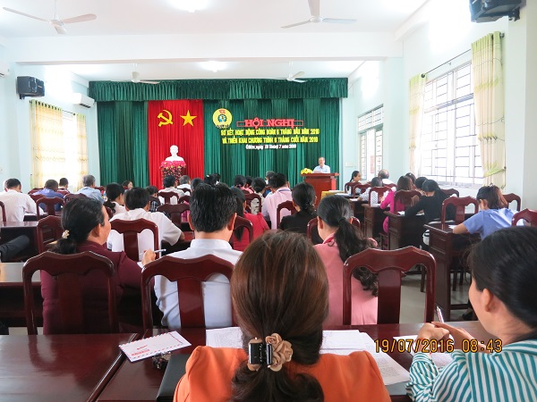 LIÊN ĐOÀN LAO ĐỘNG QUẬN Ô MÔN TỔ CHỨC HỘI NGHỊ SƠ KẾT HOẠT ĐỘNG CÔNG ĐOÀN 6 THÁNG ĐẦU NĂM VÀ TRIỂN KHAI HOẠT ĐỘNG TỪ NAY ĐẾN CUỐI NĂM 2016