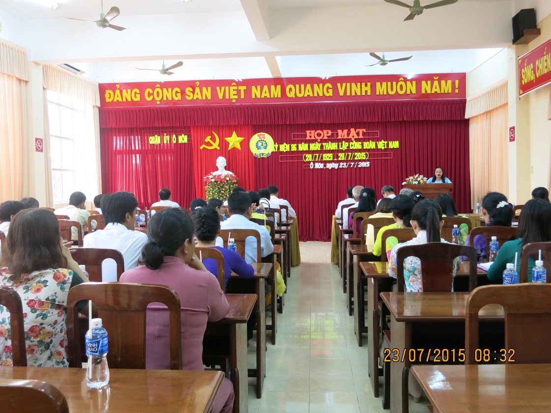 LIÊN ĐOÀN LAO ĐỘNG QUẬN Ô MÔN TỔ CHỨC HỌP MẶT CÁN BỘ CÔNG ĐOÀN QUA CÁC THỜI KỲ NHÂN KỶ NIỆM 86 NĂM NGÀY THÀNH LẬP CÔNG ĐOÀN VIỆT NAM ( 28/7/1929- 28/7/2015)