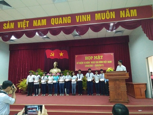 LIÊN ĐOÀN LAO ĐỘNG HUYỆN PHONG ĐIỀN PHỐI HỢP TỔ CHỨC HỌP MẶT KỶ NIỆM 16 NĂM NGÀY GIA ĐÌNH VIỆT NAM