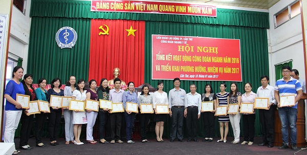 CÔNG ĐOÀN NGÀNH Y TẾ TP CẦN THƠ: TỔNG KẾT HOẠT ĐỘNG NĂM 2016 VÀ TRIỂN KHAI NHIỆM VỤ NĂM 2017