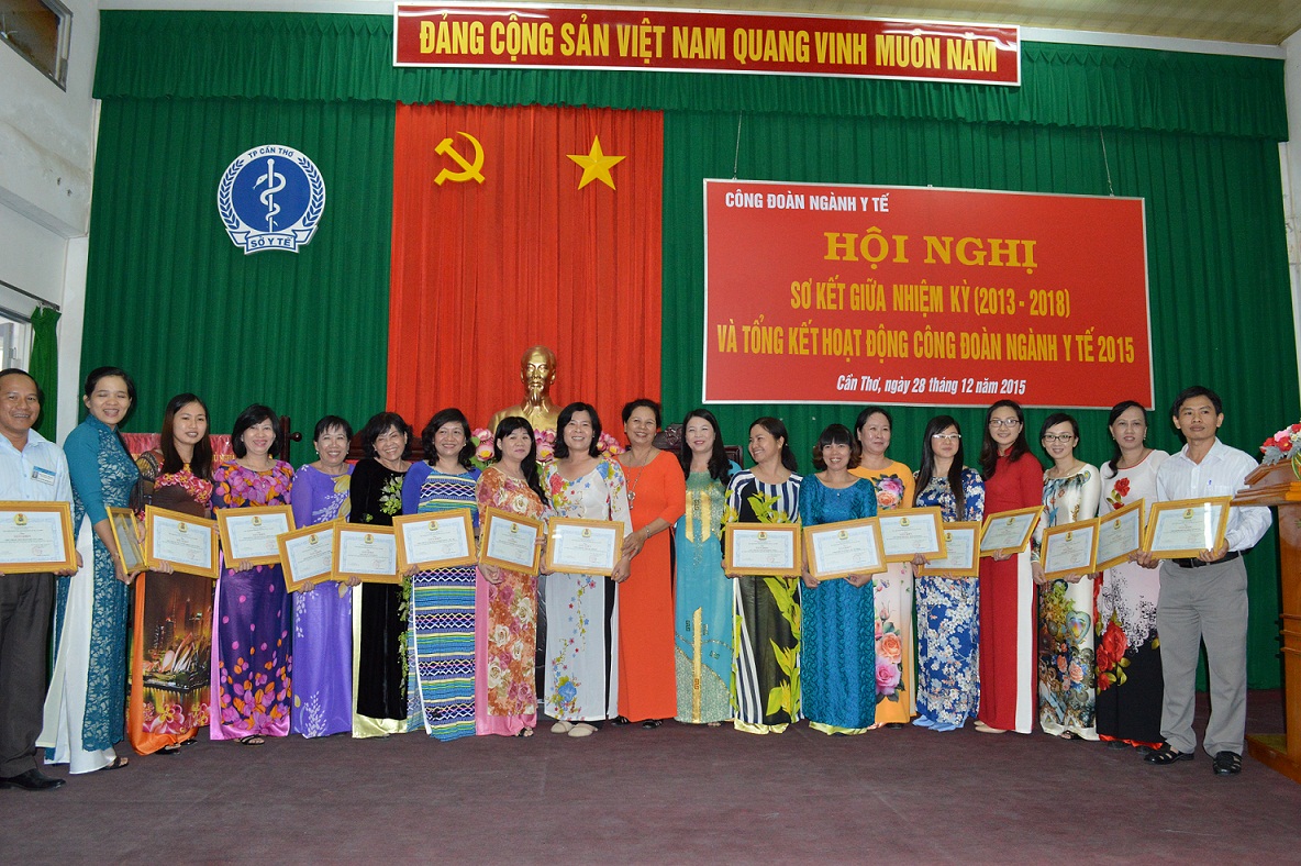 Hội nghị Sơ kết giữa nhiệm kỳ X Công đoàn ngành Y tế (2013-2018) 