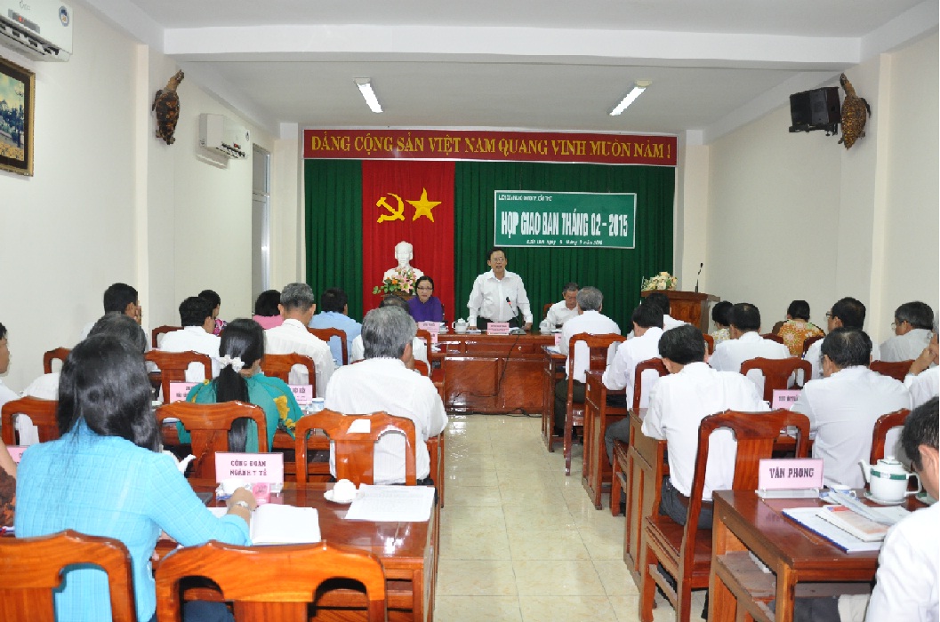 ĐỒNG CHÍ HUỲNH NGỌC THẠCH, CHỦ TỊCH LĐLĐ THÀNH PHỐ: PHÁT ĐỘNG CÔNG NHÂN, VIÊN CHỨC, LAO ĐỘNG ĐẨY MẠNH PHONG TRÀO THI ĐUA LẬP THÀNH TÍCH CHÀO MỪNG ĐẠI HỘI ĐẢNG CÁC CẤP