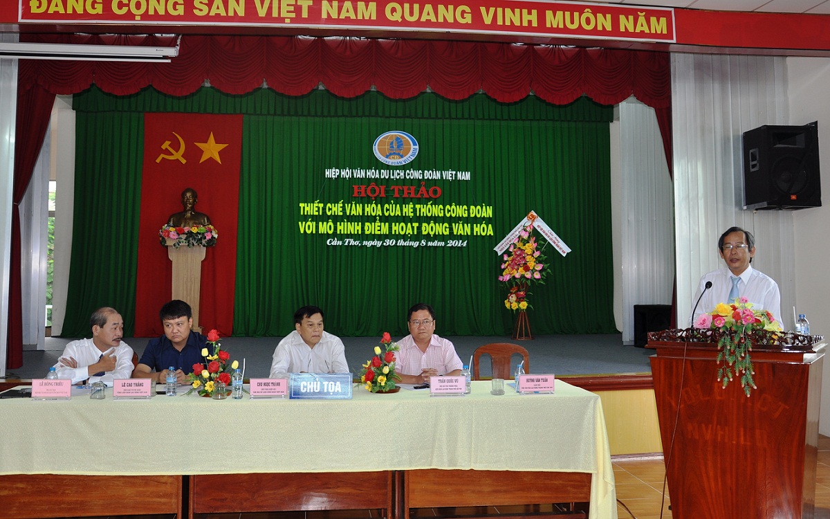 KIẾN NGHỊ NHIỀU VẤN ĐỀ GIÚP NHÀ VĂN HÓA LAO ĐỘNG CÁC TỈNH, THÀNH PHỐ HOẠT ĐỘNG HIỆU QUẢ